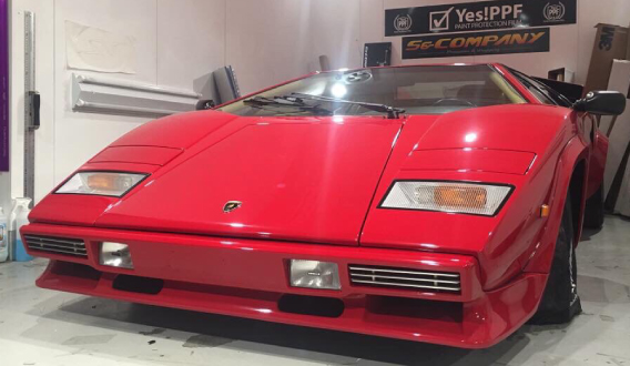 Lamborghini Countach LP400S